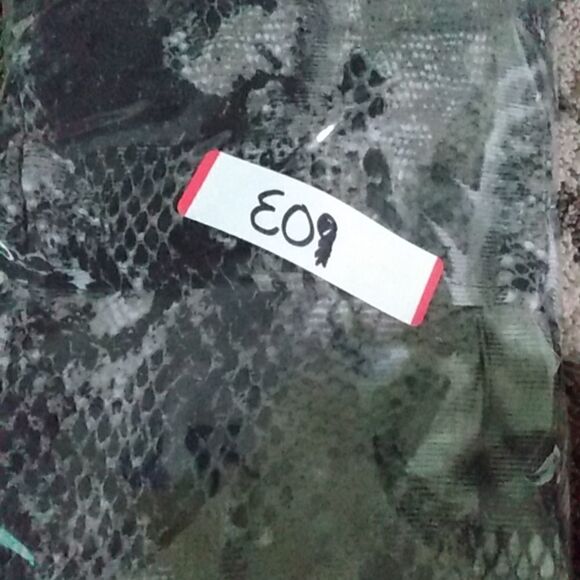 BB Dakota | Button Up Sheer Tunic Top Small - Picture 7 of 7